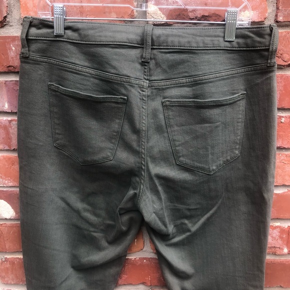 Universal Thread Jeans - Picture 3 of 5